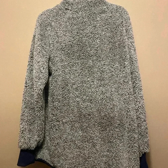 Pullover jacket - Picture 3 of 3